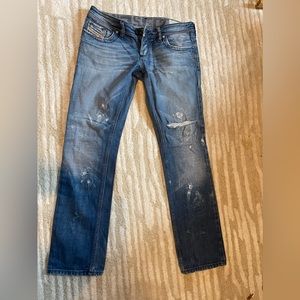 Women’s Diesel Lowky Jeans, Size 27 made in Italy